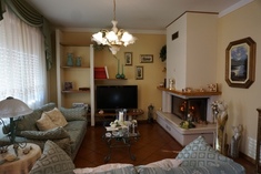 Haus zu verkaufen: BARGA (LU)