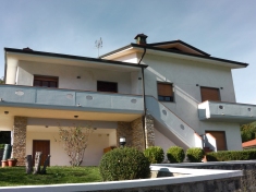 Landhaus zu verkaufen: BAGNI DI LUCCA (LU)