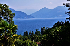 Villa zu verkaufen: CASTELVECCANA (VA)