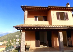 Villa zu verkaufen: POGGIO CATINO (RI)