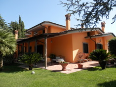 Haus zu verkaufen: MONTEROTONDO (RM)